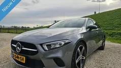 Grijs Gebruikt 2020 Mercedes A200 Premium Sedan | € 22.950 (Eerlijke prijs)