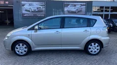 Grijs, metallic lak Gebruikt 2004 Toyota Corolla Verso Sol MPV | € 2.995 (Eerlijke prijs)