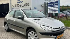 Grijs Gebruikt 2005 Peugeot 206 Hatchback | € 1.349 (Eerlijke prijs)