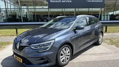 Grijs Gebruikt 2022 Renault Mégane GrandTour Business Stationwagen | € 20.950 (Eerlijke prijs)