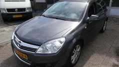 Gebruikt 2009 Opel Astra Cosmo Hatchback | € 1.490 (Eerlijke prijs)