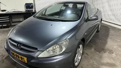 Grijs, metallic lak Gebruikt 2004 Peugeot 307 CC Cabriolet | € 1.250 (Goede deal)