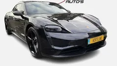 , metallic lak Gebruikt 2021 Porsche Taycan Performance Package Sedan | € 99.950