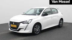 Wit Gebruikt 2022 Peugeot 208 Active Hatchback | € 17.900 (Eerlijke prijs)