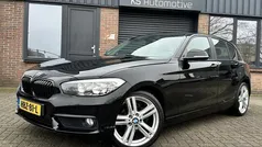 Zwart, metallic lak Gebruikt 2016 BMW 118 Hatchback | € 13.990 (Eerlijke prijs)