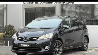 Grijs Gebruikt 2015 Toyota Verso Business Edition MPV | € 16.450 (Eerlijke prijs)