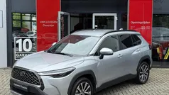 , metallic lak Gebruikt 2024 Toyota Corolla Cross Style SUV | € 35.900 (Eerlijke prijs)