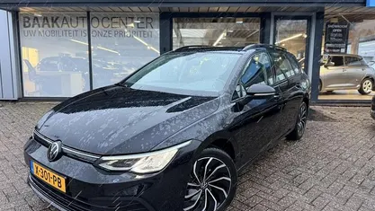 Occasion VW Golf VIII Business 131 PK (96 kW) 2024 Zwart Stationwagen
