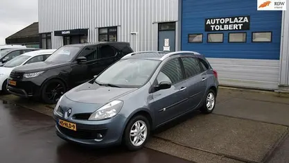 Gebruikt 2009 Renault Clio GrandTour Dynamique Stationwagen | € 2.999 (Goede deal)