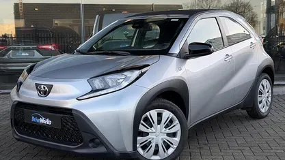Gebruikt 2022 Toyota Aygo X Play SUV | € 17.949 (Goede deal)