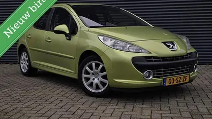 Geel Gebruikt 2006 Peugeot 207 Hatchback | € 1.500 (Eerlijke prijs)
