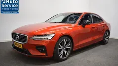 Gebruikt 2019 Volvo S60 R-Design Sedan | € 29.950 (Eerlijke prijs)