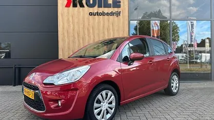 Rood Occasion 2011 Citroën C3 Dynamique Hatchback | € 3.475 (Eerlijke prijs)