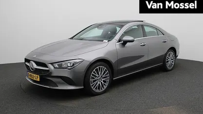 Occasion 2023 Mercedes CLA250e Luxury Sedan | € 35.845 (Eerlijke prijs)