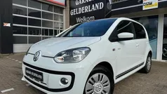 Wit Gebruikt 2015 VW up! CLUB Hatchback | € 6.850 (Eerlijke prijs)
