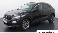 Gebruikt 2021 VW T-Roc Style SUV | € 26.840 (Eerlijke prijs)