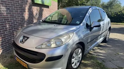 Grijs Gebruikt 2006 Peugeot 207 Hatchback | € 1.745 (Eerlijke prijs)