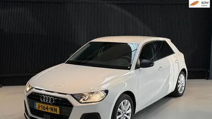 Wit Occasion 2019 Audi A1 Sportback Proline Hatchback | € 15.950 (Eerlijke prijs)