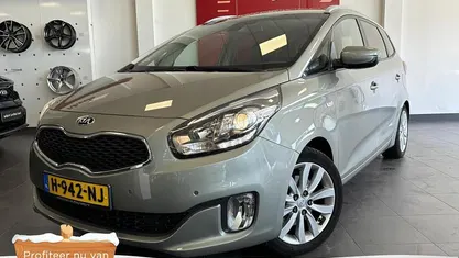 Grijs Occasion 2016 Kia Carens MPV | € 15.950 (Eerlijke prijs)