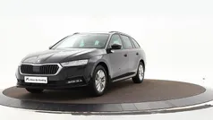 Zwart Gebruikt 2023 Skoda Octavia Business Line Stationwagen | € 23.740 (Goede deal)