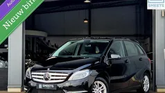 Zwart Gebruikt 2013 Mercedes B180 Ambition MPV | € 13.950 (Eerlijke prijs)