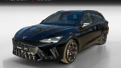 Zwart (metallic) Gebruikt 2025 Cupra Leon Stationwagen | € 36.445 (Eerlijke prijs)