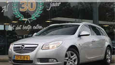 Grijs (metallic) Gebruikt 2012 Opel Insignia Edition Stationwagen | € 6.450 (Eerlijke prijs)