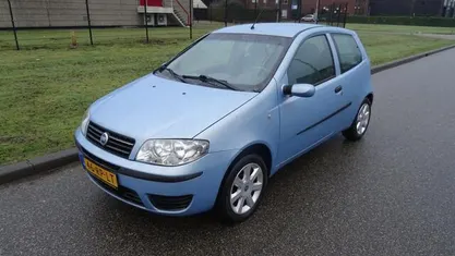Occasion 2005 Fiat Punto Dynamic Hatchback | € 1.895 (Eerlijke prijs)