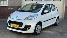 Wit Gebruikt 2013 Peugeot 107 Active Hatchback | € 3.450 (Goede deal)