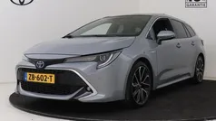 Grijs, metallic lak Gebruikt 2019 Toyota Corolla Executive Stationwagen | € 24.950 (Eerlijke prijs)