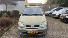 Gebruikt 2002 Renault Scénic Authentique MPV | € 850 (Eerlijke prijs)