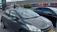 Grijs Gebruikt 2014 Peugeot 208 Allure Hatchback | € 7.240 (Eerlijke prijs)