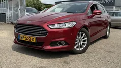 Rood, metallic lak Gebruikt 2017 Ford Mondeo Titanium Stationwagen | € 7.999 (Goede deal)