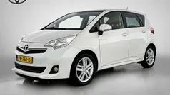 Wit parelmoer Gebruikt 2014 Toyota Verso-S Limited MPV | € 9.950 (Eerlijke prijs)