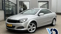 Grijs Gebruikt 2006 Opel Astra Cabriolet Cosmo Cabriolet | € 4.495 (Eerlijke prijs)