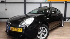 Zwart Gebruikt 2012 Alfa Romeo Giulietta Hatchback | € 6.990 (Eerlijke prijs)