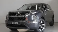 Gebruikt 2025 Mitsubishi Outlander P-HEV SUV | € 49.675 (Super prijs)