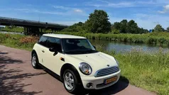 Wit Gebruikt 2008 Mini Cooper Chili Hatchback | € 3.950 (Eerlijke prijs)