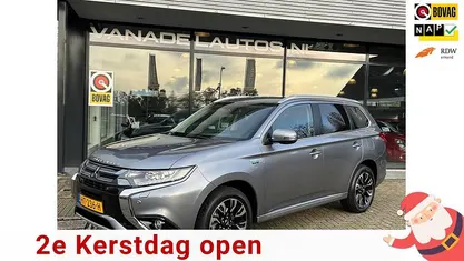 Grijs Gebruikt 2015 Mitsubishi Outlander P-HEV SUV | € 14.499 (Eerlijke prijs)
