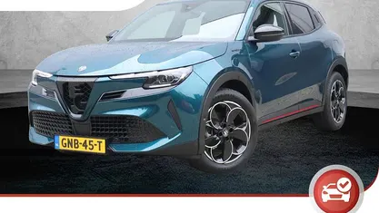 Blauw Gebruikt 2024 Alfa Romeo Junior Edizione Speciale SUV | € 30.900 (Eerlijke prijs)