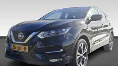 Zwart Gebruikt 2019 Nissan Qashqai N-Connecta SUV | € 20.930 (Eerlijke prijs)