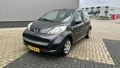Grijs Gebruikt 2011 Peugeot 107 Hatchback | € 2.450 (Eerlijke prijs)
