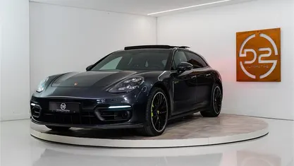 Occasion Porsche Panamera S E-Hybrid Platinum Edition 330 PK (242 kW) 2024 Grijs Sedan