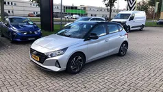 Grijs Gebruikt 2022 Hyundai i20 Comfort Hatchback | € 18.340 (Eerlijke prijs)