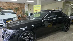 Zwart Occasion 2022 Mercedes C200 Luxury Sedan | € 41.945 (Eerlijke prijs)