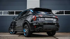 Zwart, metallic lak Gebruikt 2023 Lynk & Co 01 SUV | € 28.999 (Eerlijke prijs)