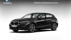 Gebruikt 2022 BMW 118 Sport Line Hatchback | € 25.950 (Eerlijke prijs)