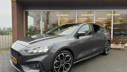 Gebruikt 2019 Ford Focus ST-Line Hatchback | € 14.950 (Eerlijke prijs)
