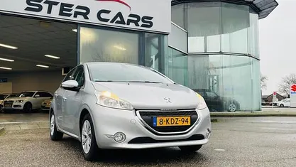 Gebruikt 2013 Peugeot 208 Envy Hatchback | € 4.850 (Eerlijke prijs)