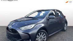 Grijs Nieuw 2025 Toyota Yaris Hybrid Active Hatchback | € 25.500 (Goede deal)